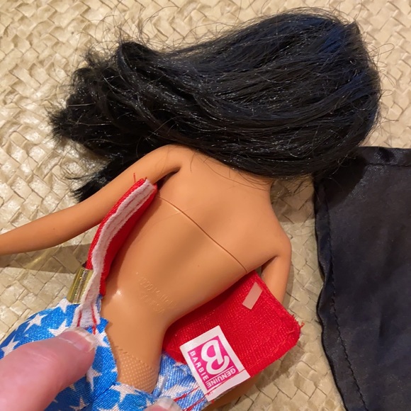 Vintage Barbie Wonder Women Mattel 1999 DC Comic collectible doll - Picture 9 of 13